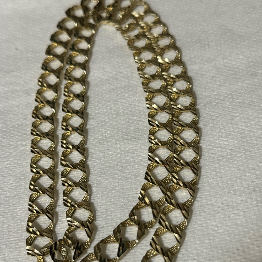 Double sided Diamond cut chain 10k gold